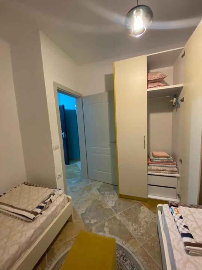 Beach Front Apartment Avlonya Dış mekan fotoğraf