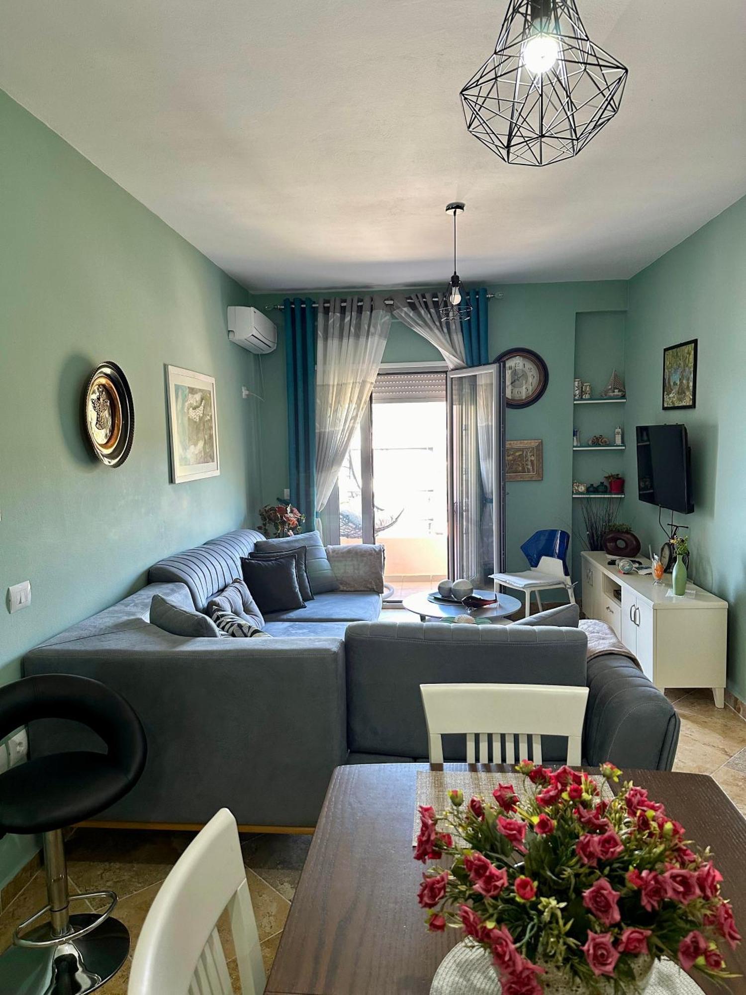 Beach Front Apartment Avlonya Dış mekan fotoğraf