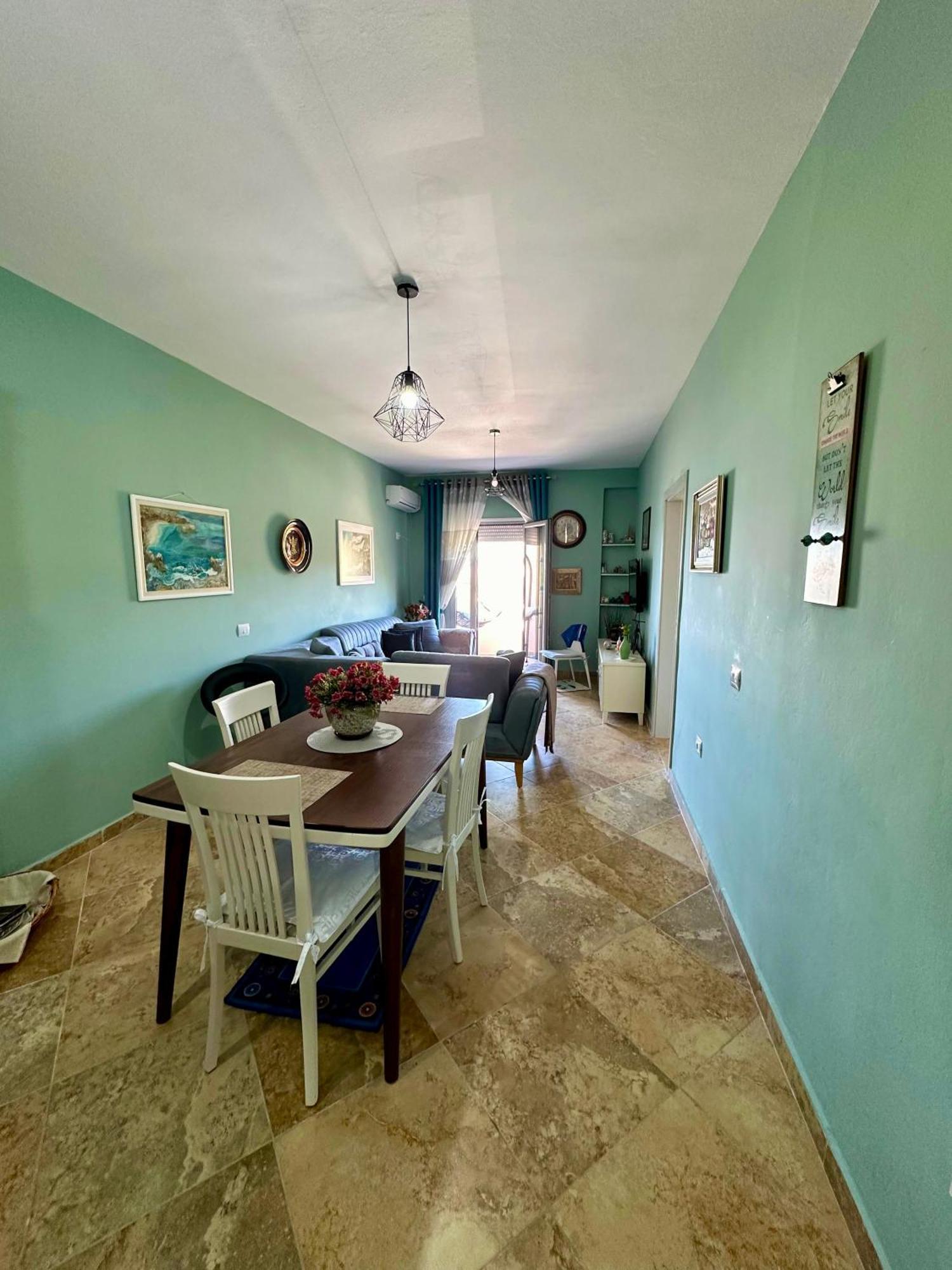 Beach Front Apartment Avlonya Dış mekan fotoğraf
