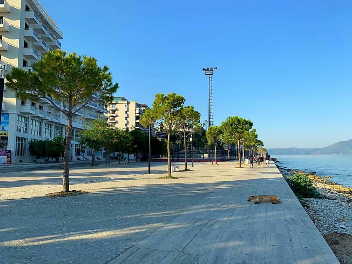 Beach Front Apartment Avlonya Dış mekan fotoğraf